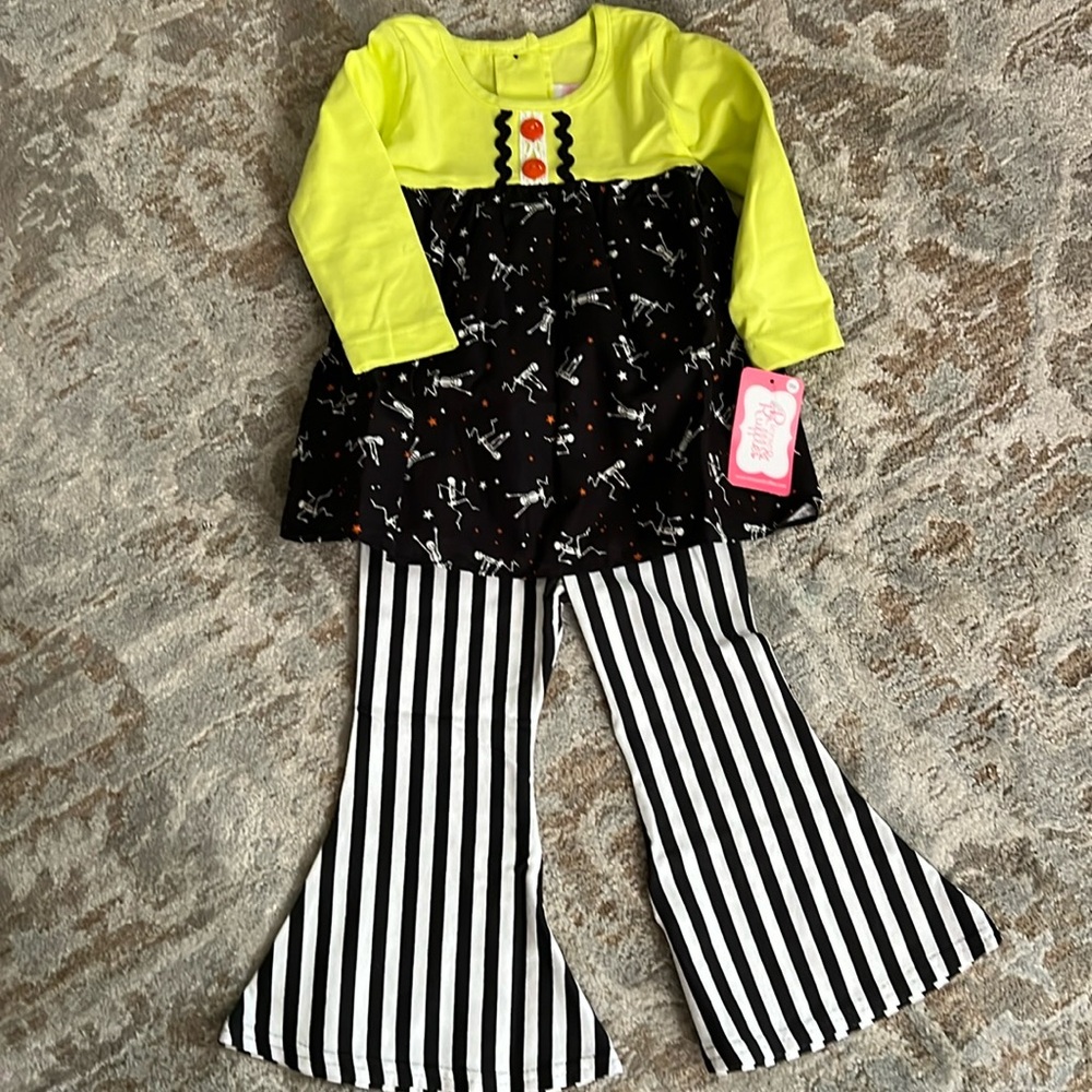 Ricrac & Ruffles NWT Mr. Bones 2 pc Halloween outfit. 18 months 👻👻💀💀